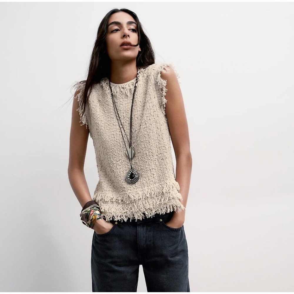 New Zara textured knit fringe vest in ecru - small